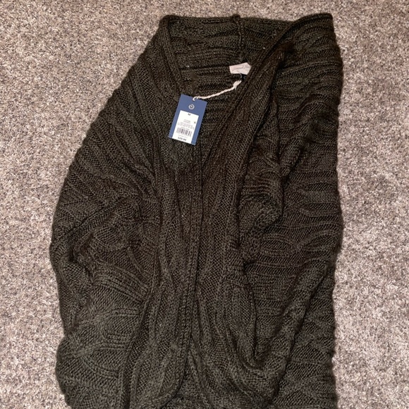 Universal thread sweater - Picture 1 of 4